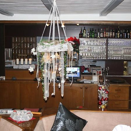 Hotel Restaurant Landhaus Koehle Neukirch  Dış mekan fotoğraf